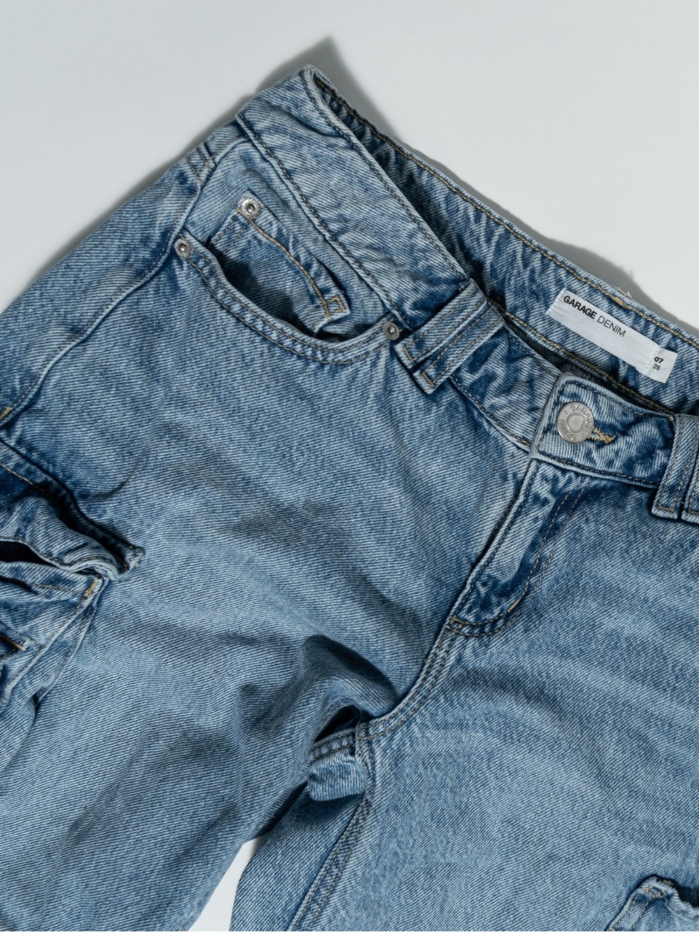 Garage Denim Low Rise Baggy Cargo Jeans - Picture 4 of 8